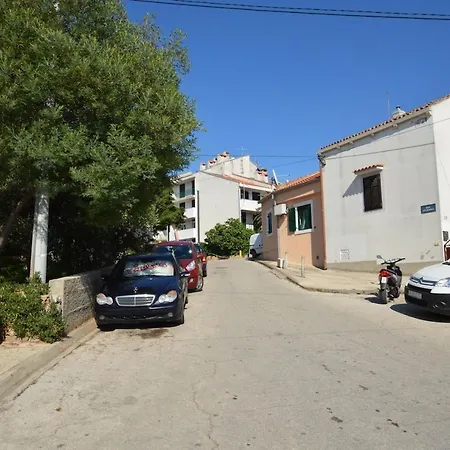 In 15042 Apartman Mali Lošinj