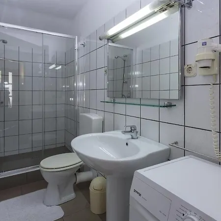 In 15042 Apartman Mali Lošinj
